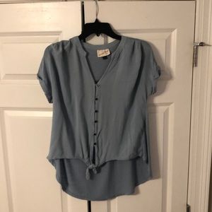 Universal Threads front tie top